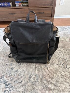 Azaria La Mere vegan leather diaper bag grand BLACK